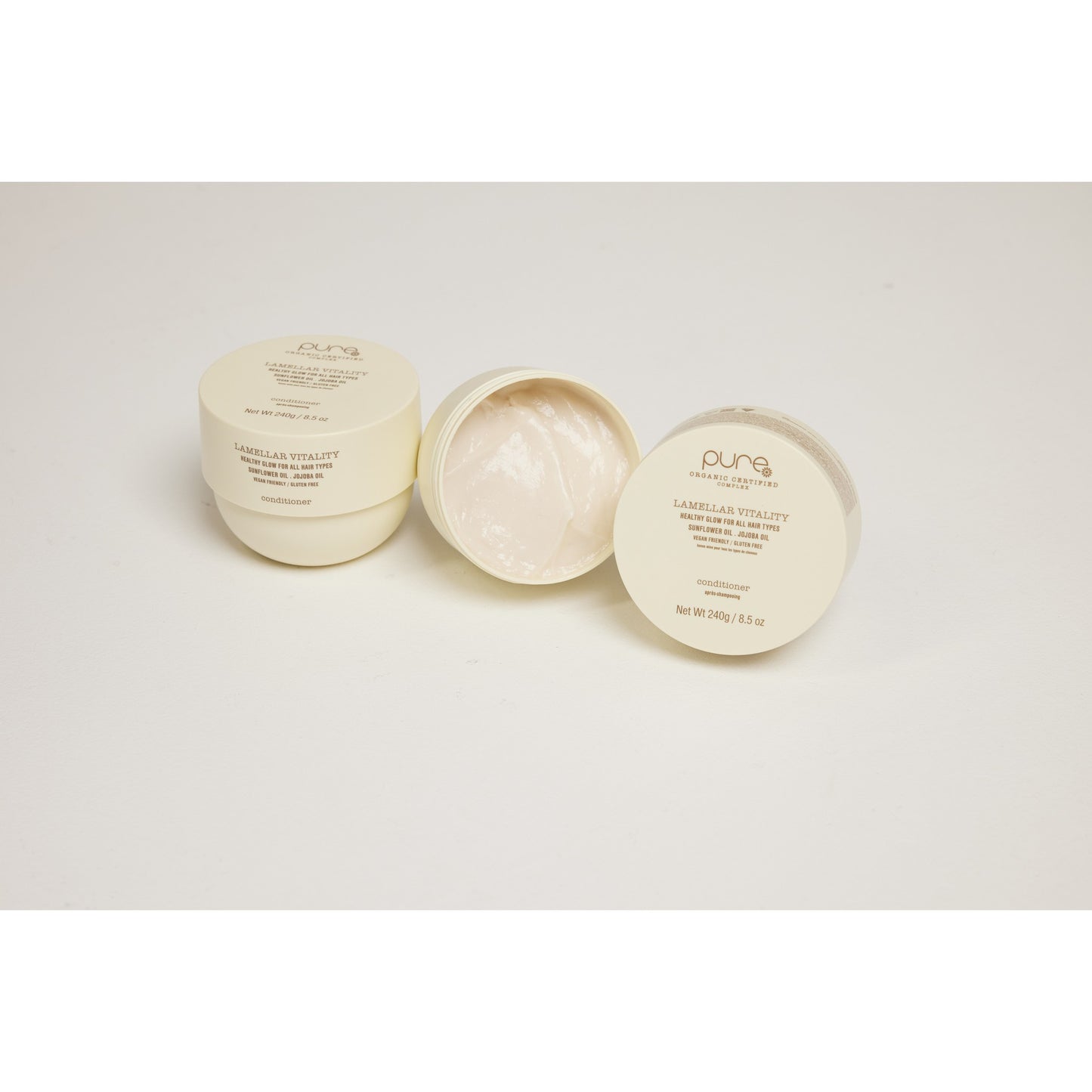 Pure Lamellar Vitality conditioner for soft hydrated hair